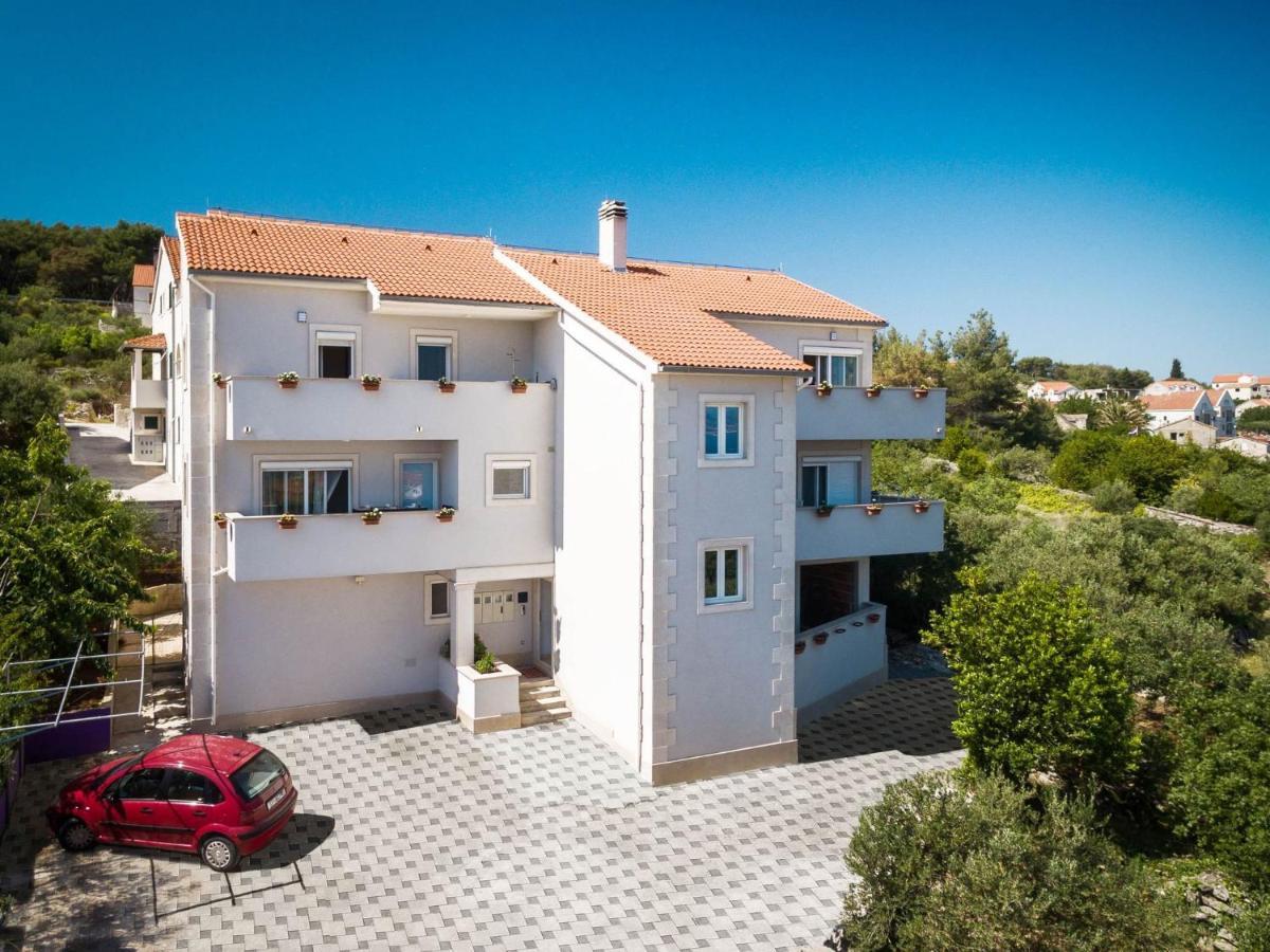 Apartment Lana St Supetar Exteriér fotografie
